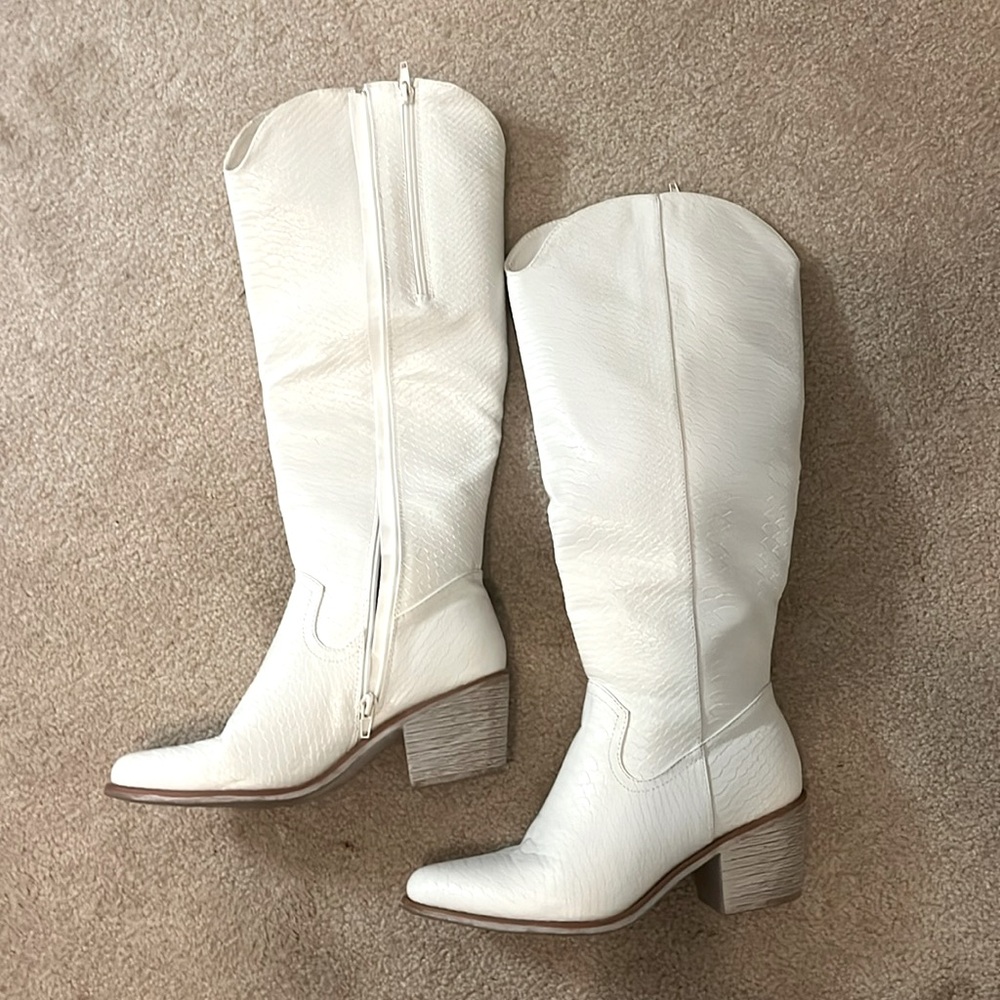Faux snake skin white boots!
